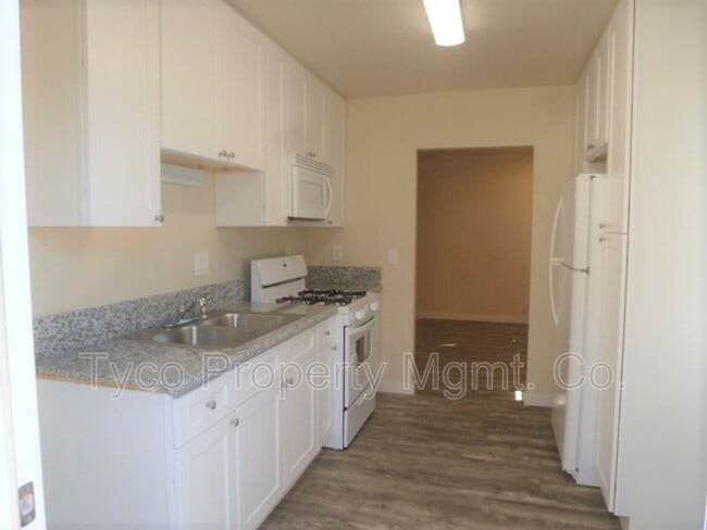 Building Photo - 785 18th St