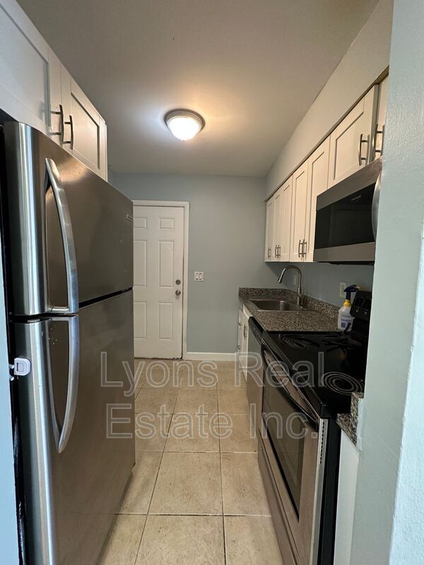 Foto del edificio - 4233 Pine Drop Ln