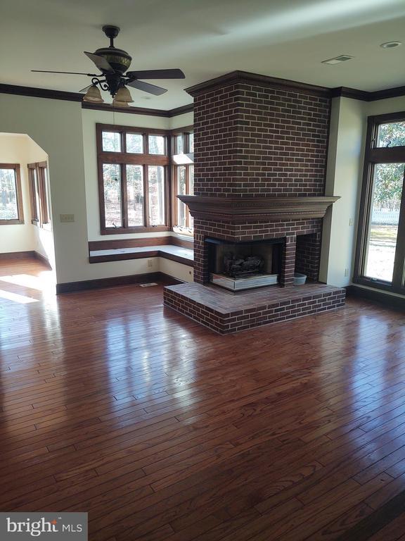 Building Photo - 25744 Whiskey Creek Rd