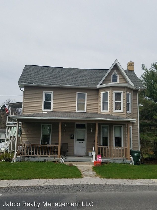 409 E Howard St, Bellefonte, PA 16823 Room for Rent in Bellefonte, PA