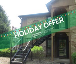 Building Photo - 664 Frontier Ct