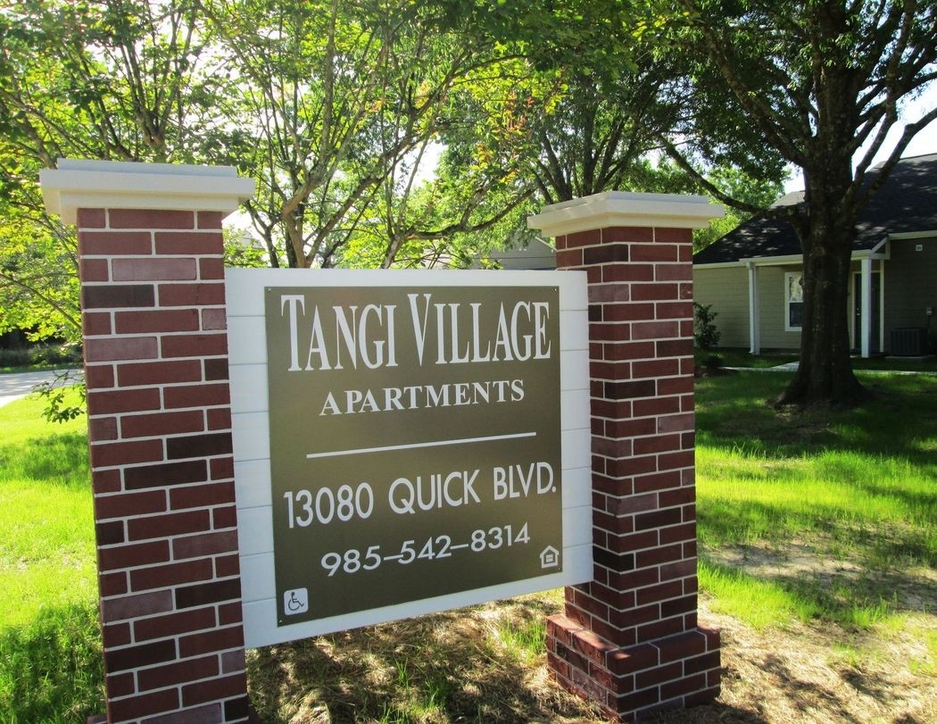 Primary Photo - Tangi Village Apartments