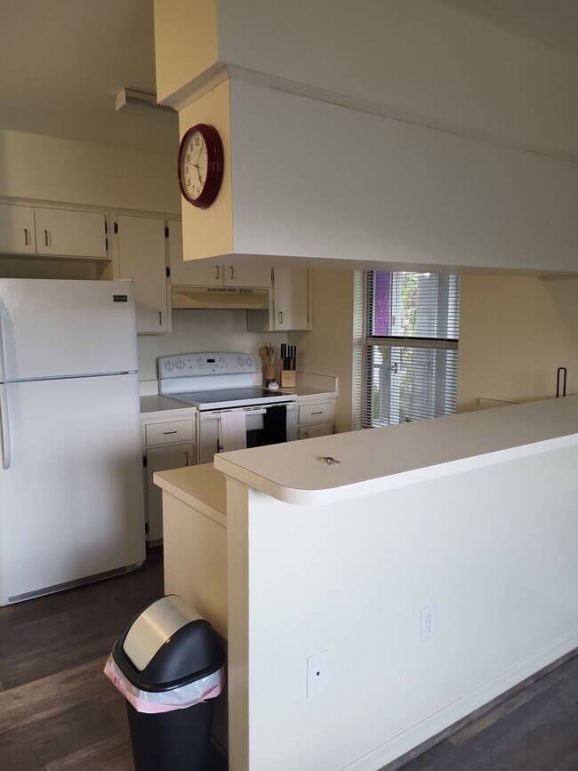 Foto del edificio - 943 SE Mayo Dr