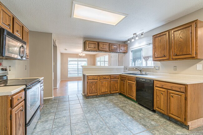 Foto del edificio - 11307 Forest Pass Ct