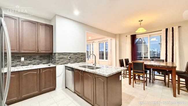 Building Photo - 205 S Ocean Dr