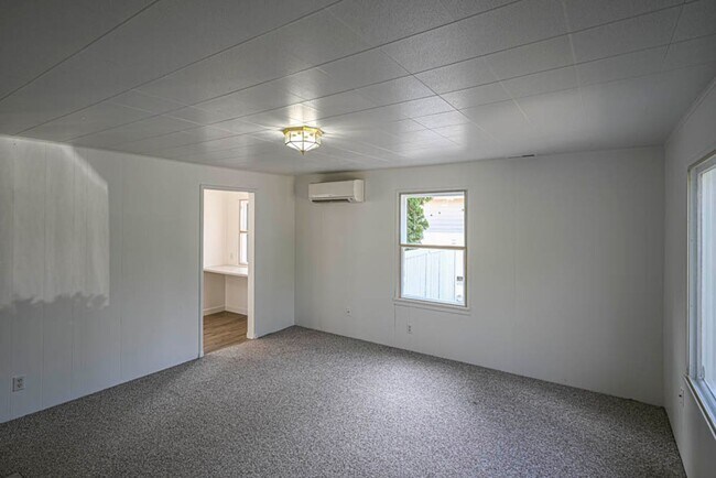 Foto del edificio - 726 98th Ave NE