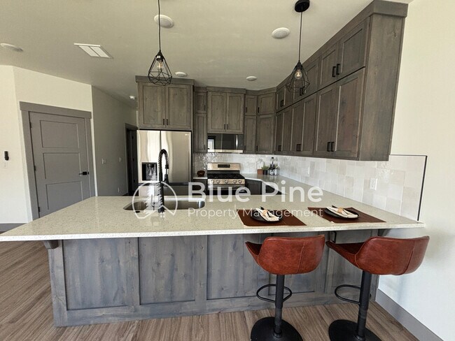 Foto del edificio - 5133 Beach Dr