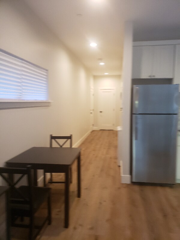 Building Photo - 727 19th St