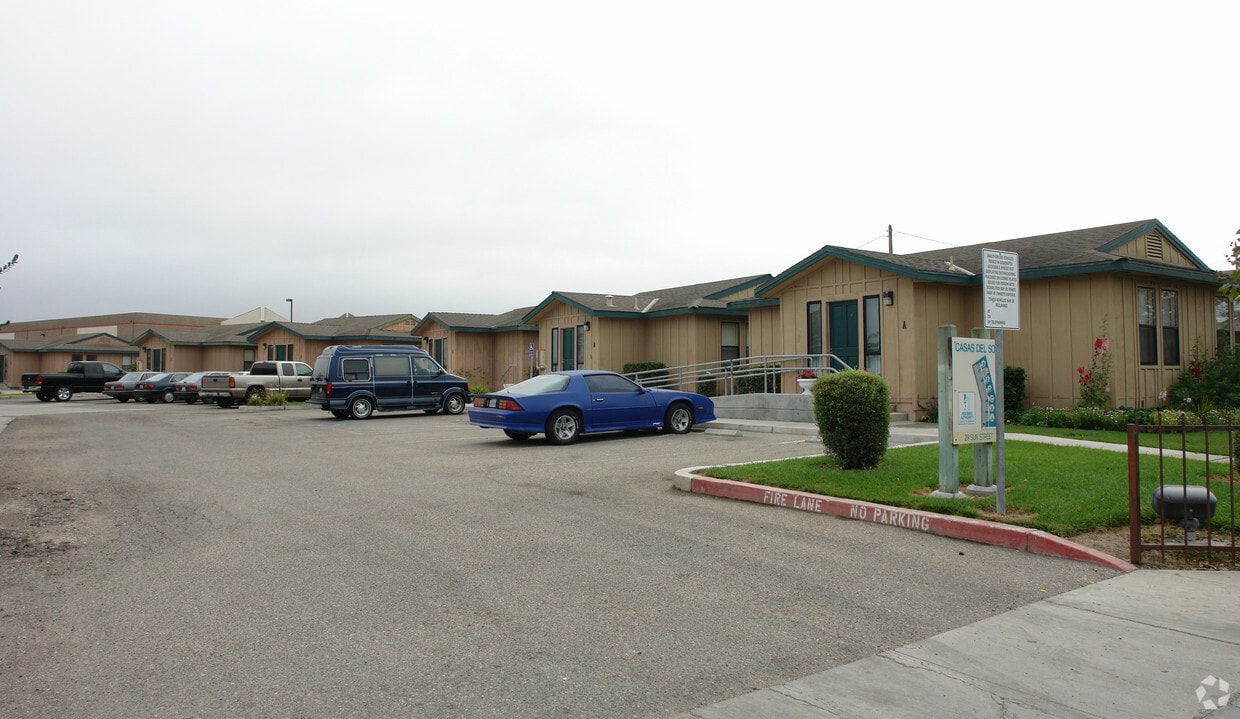 Primary Photo - Casas Del Sol