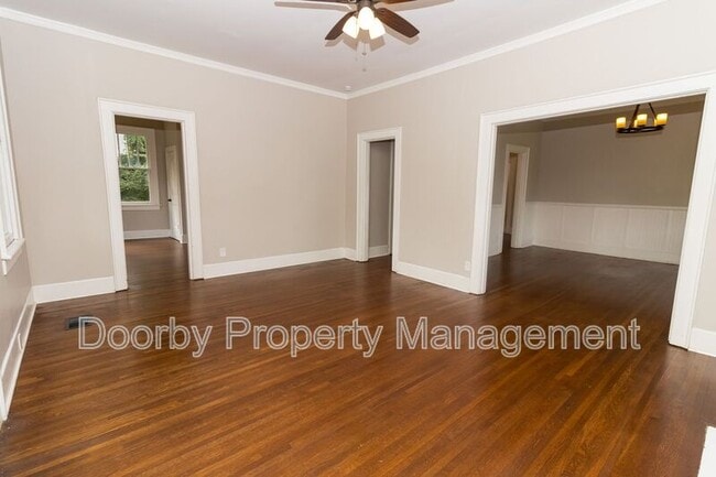Building Photo - 2300 Elmendorf St