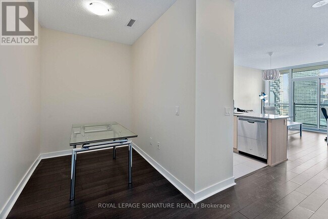 Building Photo - 3975 Grand Park Dr