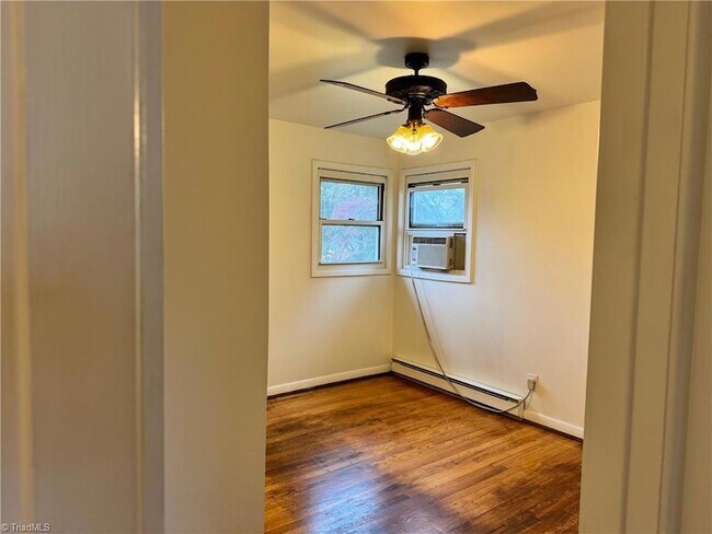 Foto del edificio - 931 Moravia St