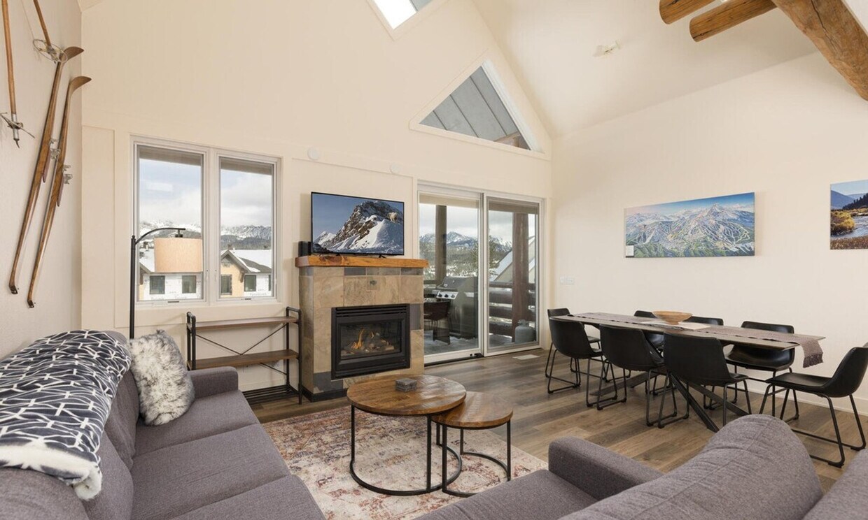 Foto principal - c1 Saddle Ridge Rd
