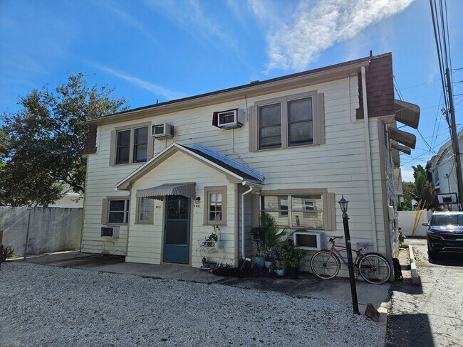 Foto del edificio - 442 30th Ave N