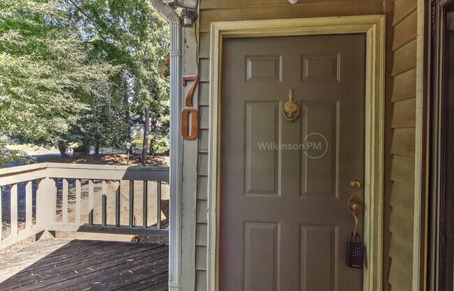 Building Photo - Charming 2-Bed, 2-Bath Retreat in the Hear...