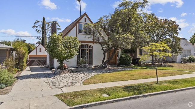 1958 Jefferson Dr