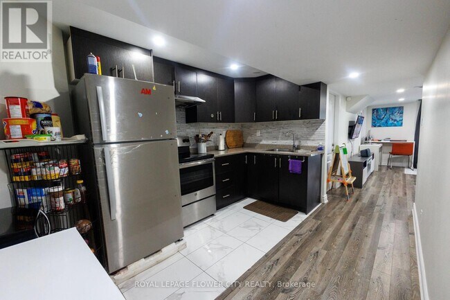 Building Photo - 49 Pellegrino Rd