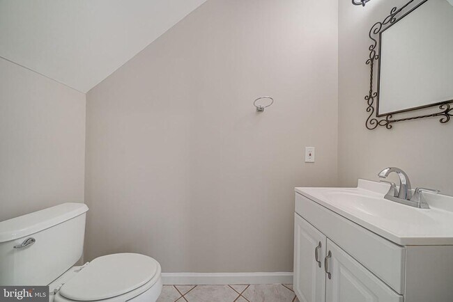 Foto del edificio - 329 Barnfield Square NE