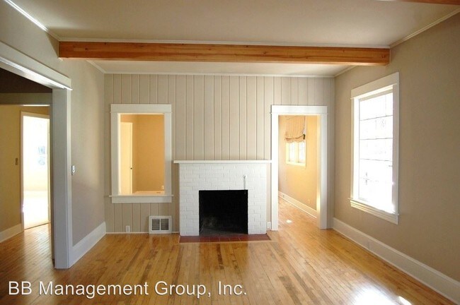 Building Photo - 2626 SW Upper Drive Pl