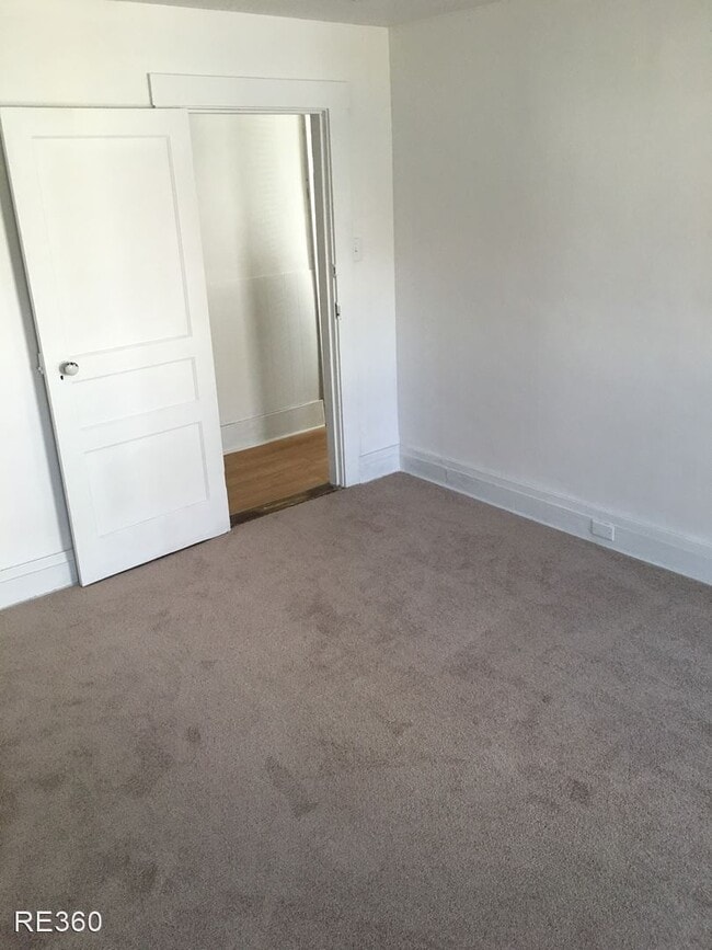 Building Photo - 3 br, 1 bath House - 132 Southern Ave Mt W...
