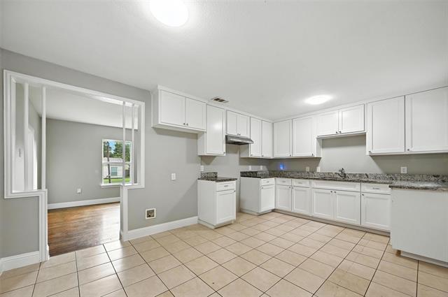 Building Photo - 6520 Lovett Ave