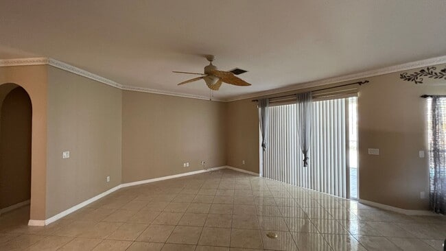 Foto del edificio - Spacious 4/3.5 Pool Home with Water View & 3-Car Garage in Lee Vista Area (close to Lake Nona)