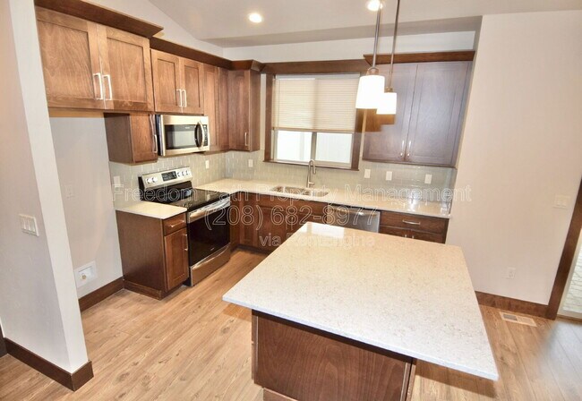 Foto del edificio - 7763 N Hibiscus Ln