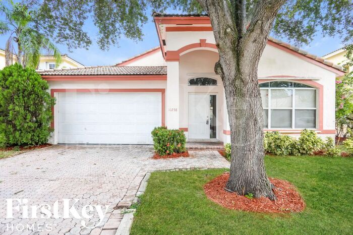 Foto principal - 10258 SW 16th St