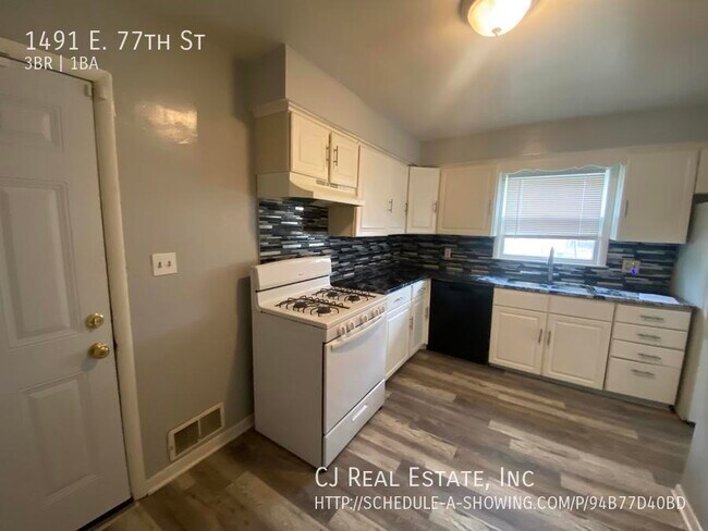 Foto del edificio - 1491 E 77th St