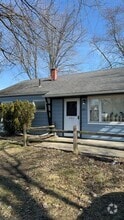 Building Photo - 221 Melamad Ct
