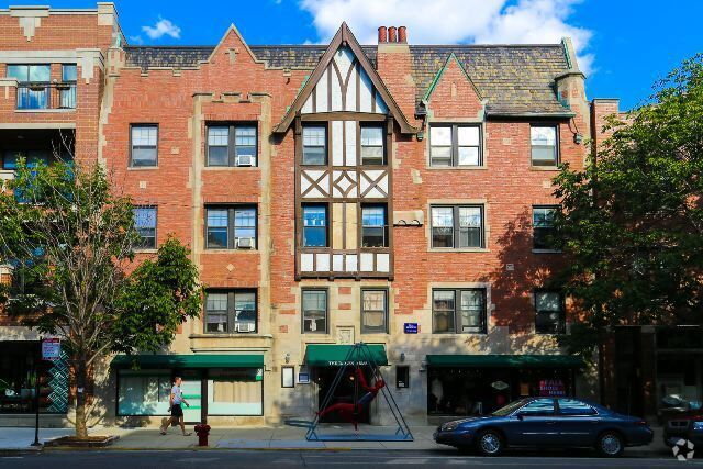 Building Photo - 4832 N Damen Ave