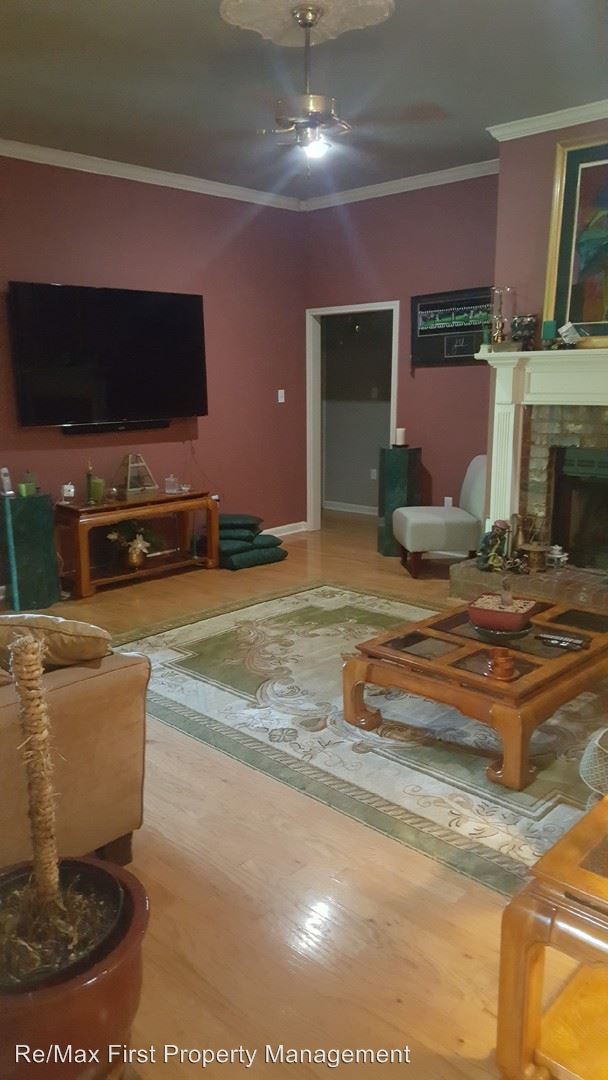 Foto del edificio - 11081 Royal Ascot Ave