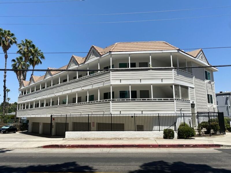 Foto principal - 8603 Fenwick St