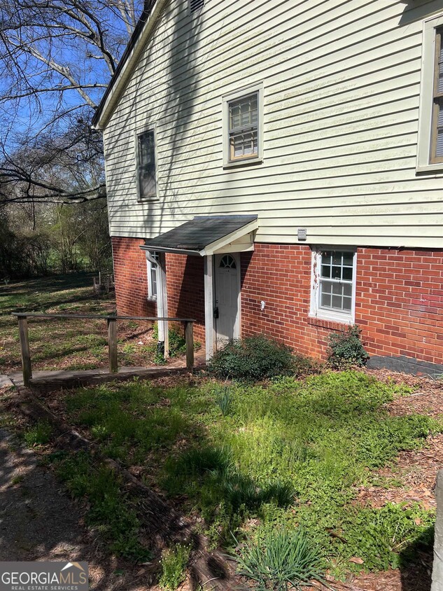 Primary Photo - 301 Clifton Terrace