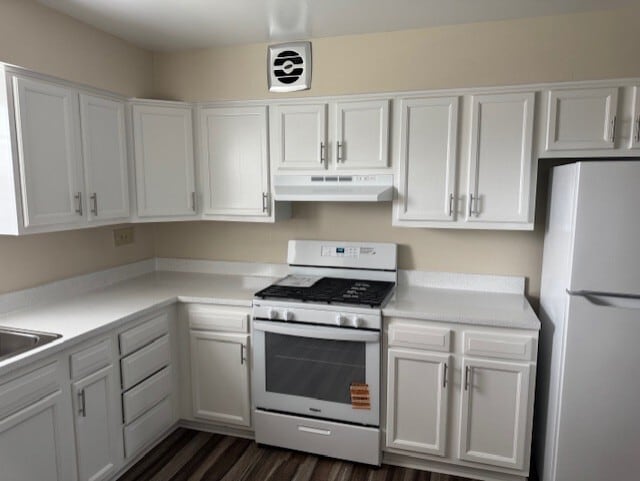 Building Photo - Pickwick Apartments