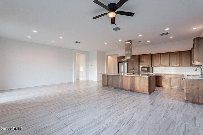 Building Photo - 36154 N Puente Alto Ave