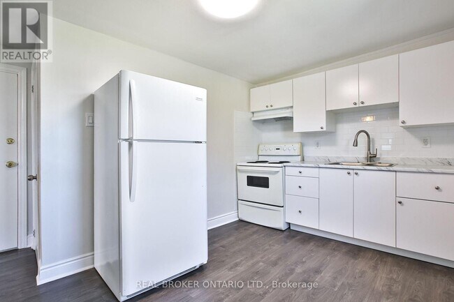 Photo du bâtiment - 252 Sixth St