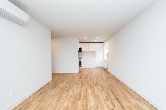 Building Photo - 56 Eccleston Drive
