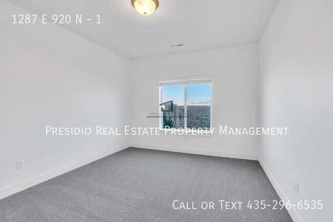 Foto del edificio - 1287 920 N