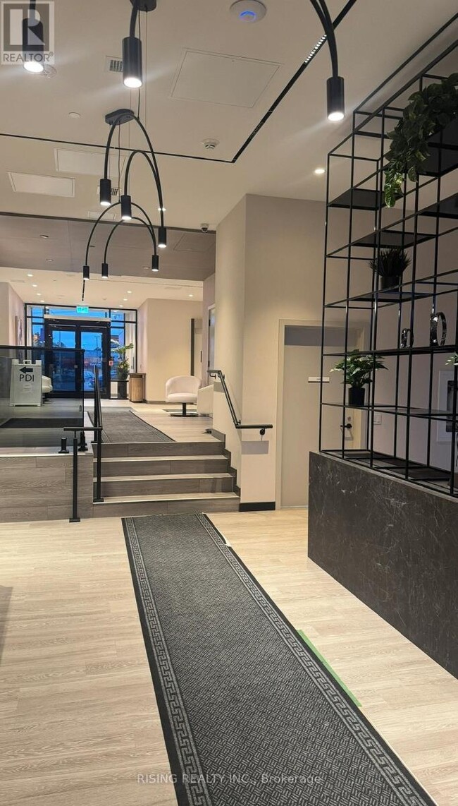 Photo du bâtiment - 8020 Derry Rd