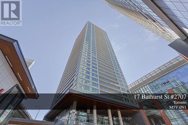 Photo du bâtiment - 17 Bathurst St