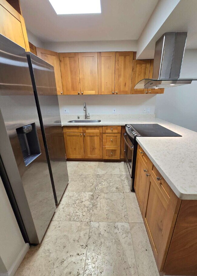 Foto del edificio - Renovated 2br, 2ba, 2pkg - Regency Park with Views!