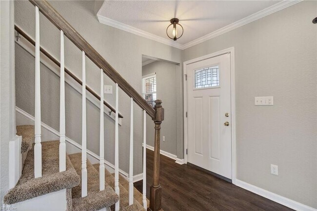 Foto del edificio - 3016 Aaron Dr