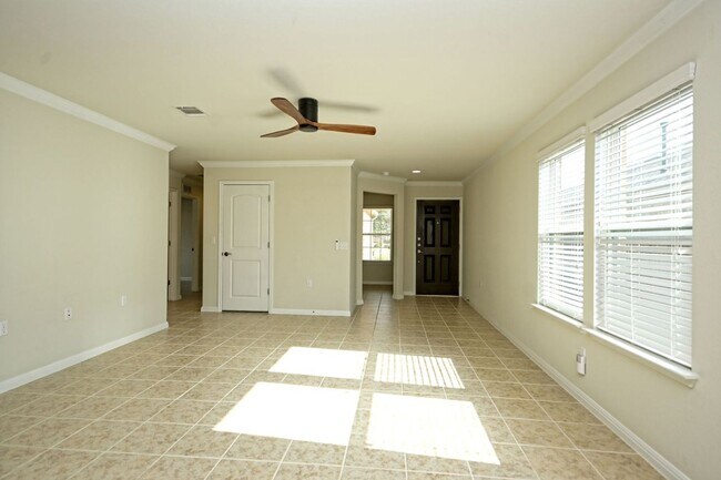 Foto del edificio - 213 Paint Creek Ln