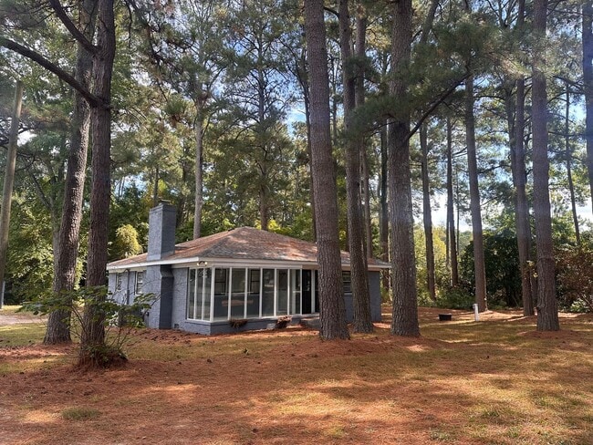 Building Photo - RENTAL HOME 3BD/2BTH