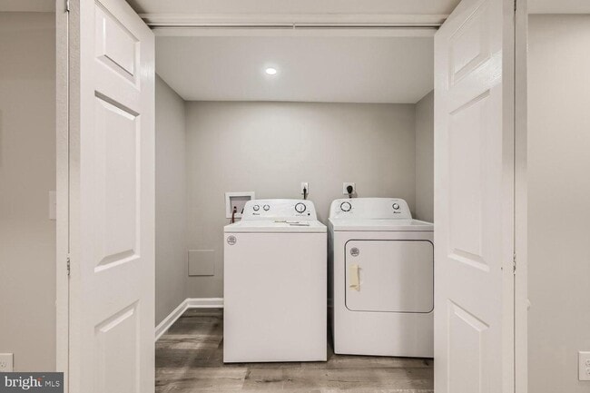 Foto del edificio - 4111 Sunnyside Ave