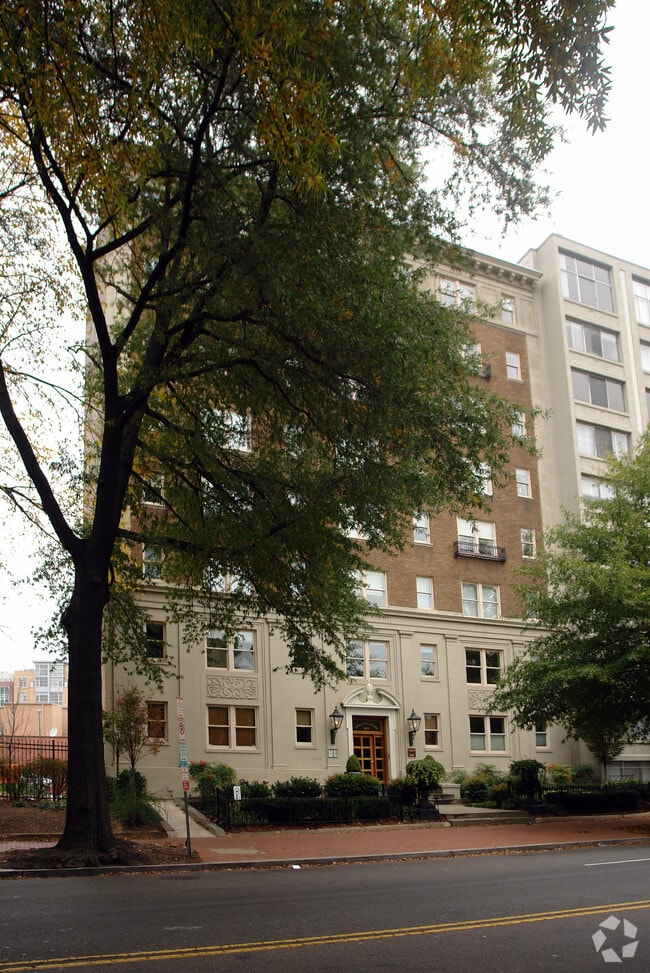 Building Photo - The Willison