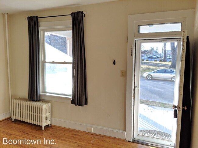 Building Photo - 3 br, 1.5 bath House - 640 Trail Avenue (new)