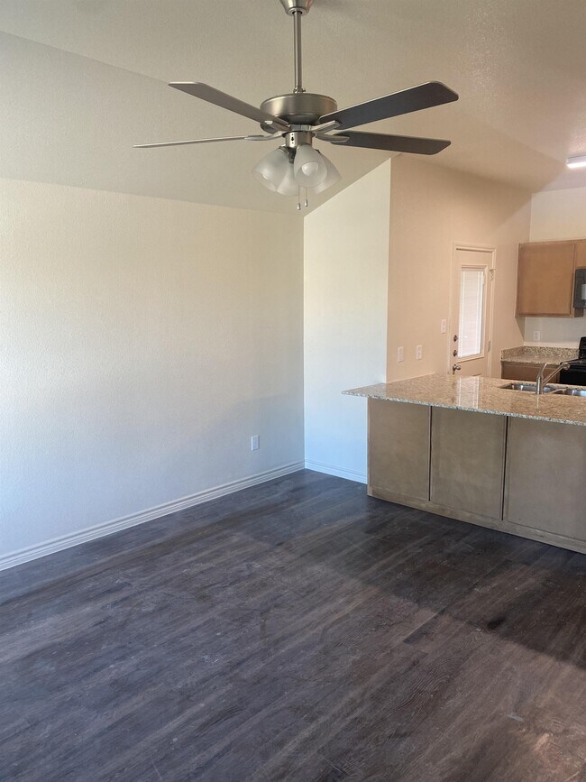 Building Photo - 5907 Cordillera Dr