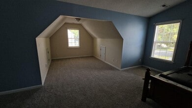 Building Photo - 108 Kimeo Way